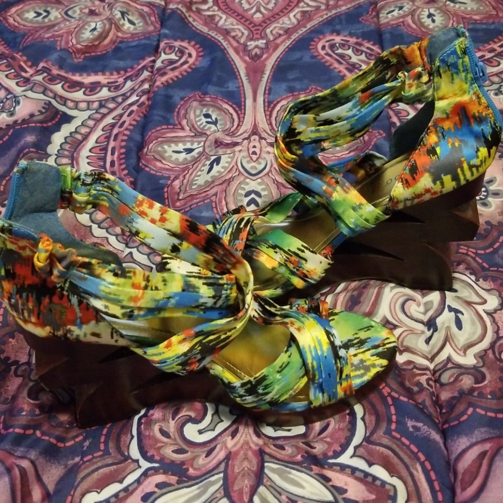 Shoes - Picture 3 of 3
